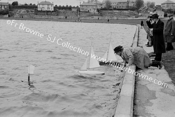 MODEL YACHT RACING ON THE LOUGH